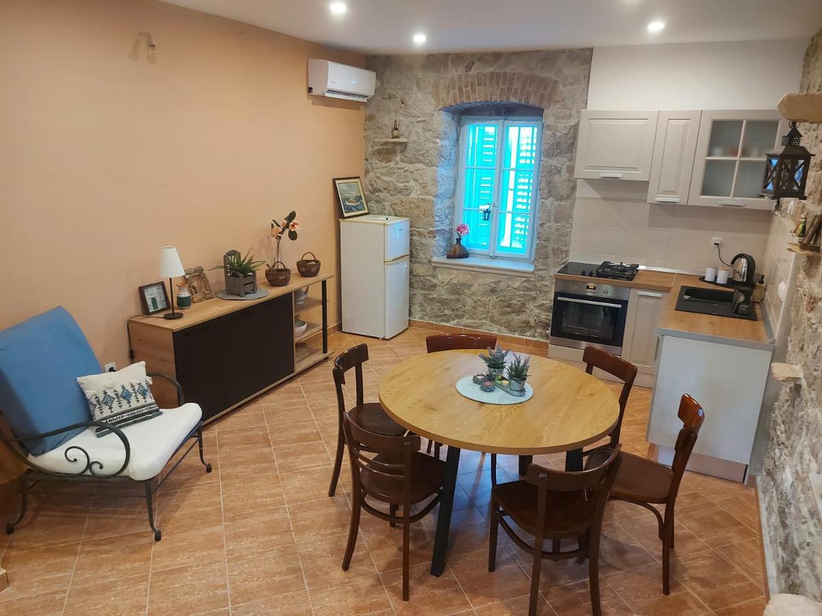 Holiday Home Pepe Banj Extérieur photo