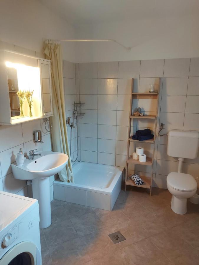 Holiday Home Pepe Banj Extérieur photo